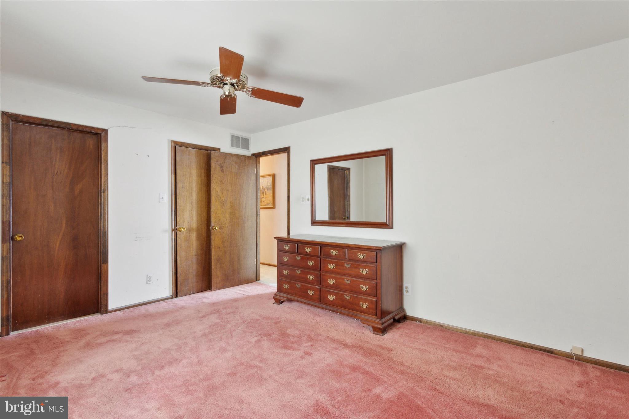 38 Crestwood Ave