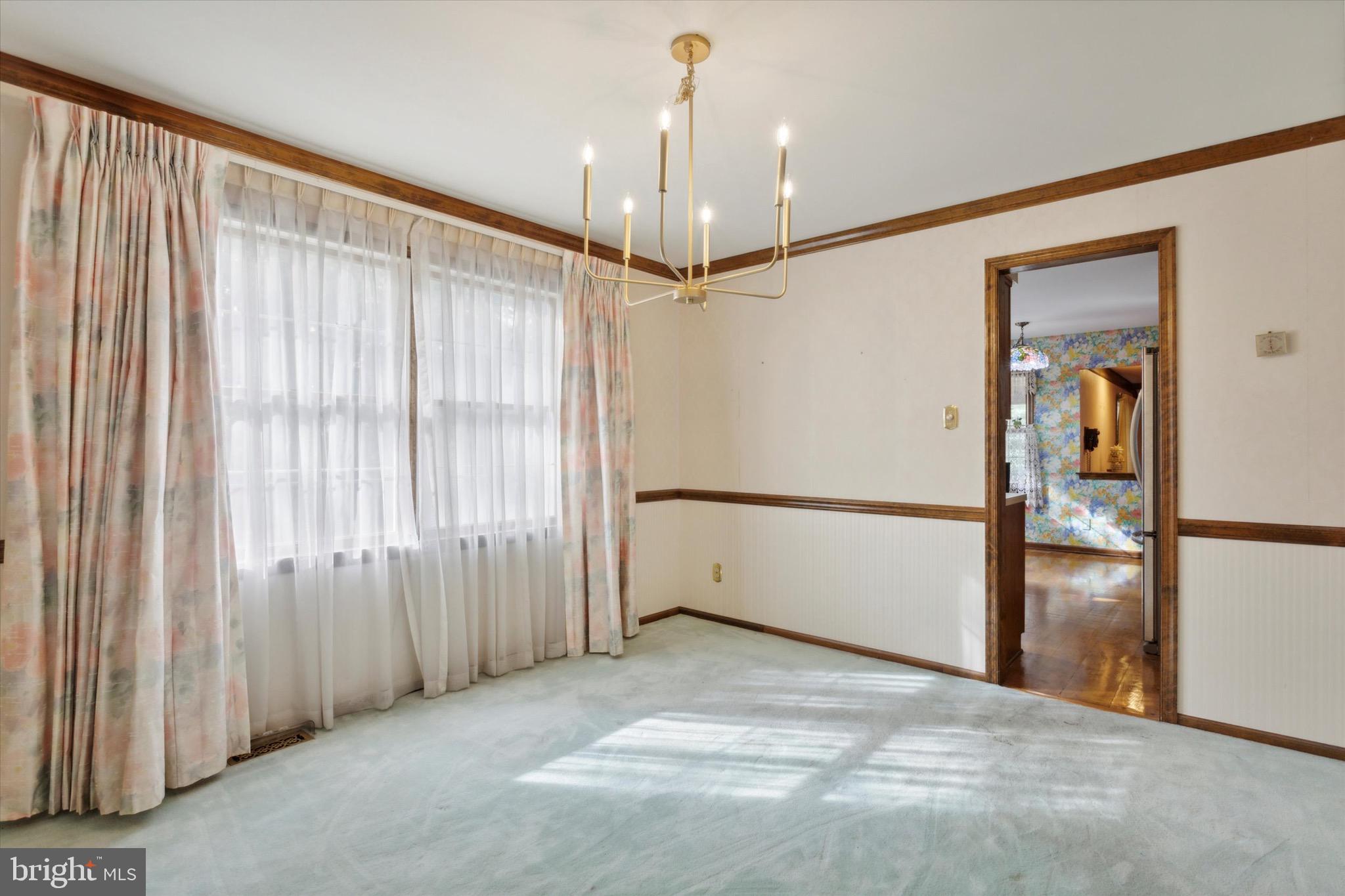 38 Crestwood Ave
