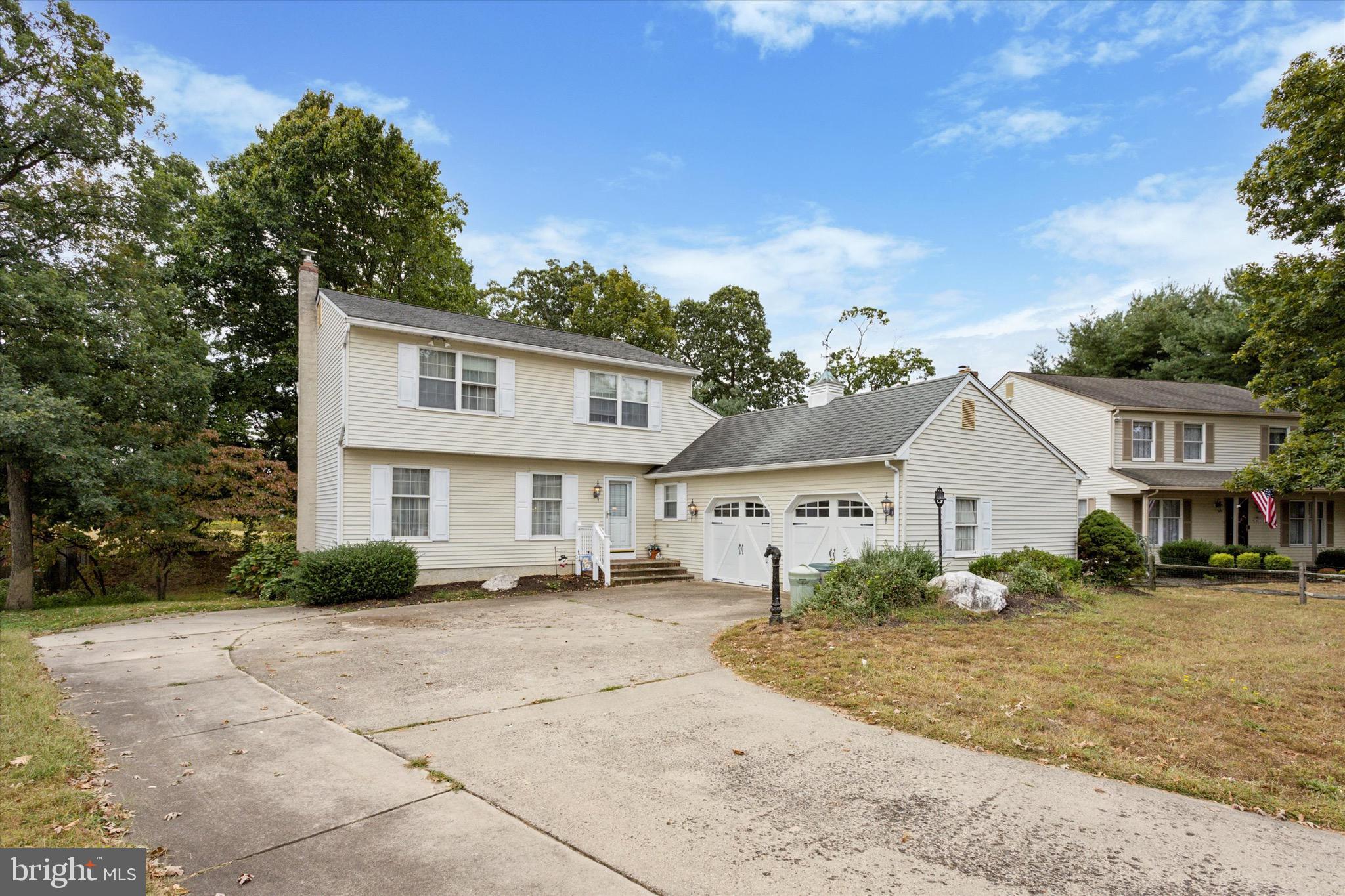 38 Crestwood Ave