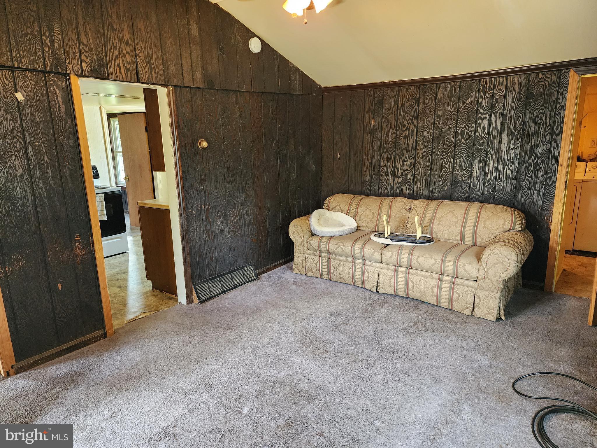 82 SAINT CLAIR AVENUE