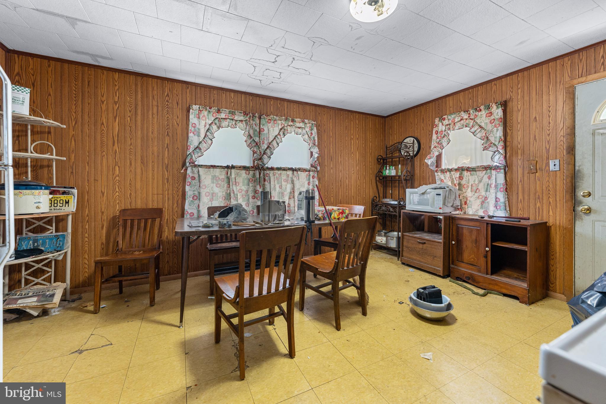 1612 6TH STREET