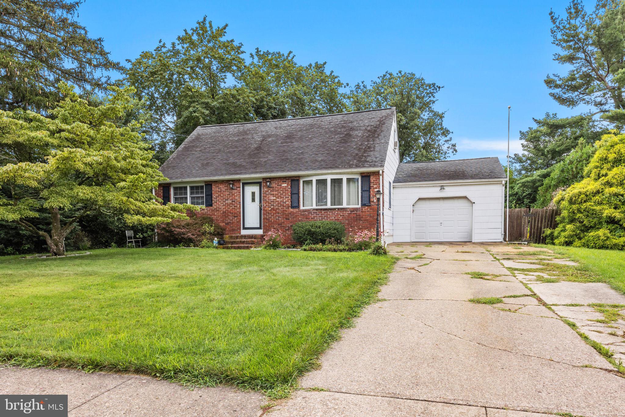 19 Blue Grass DRIVE