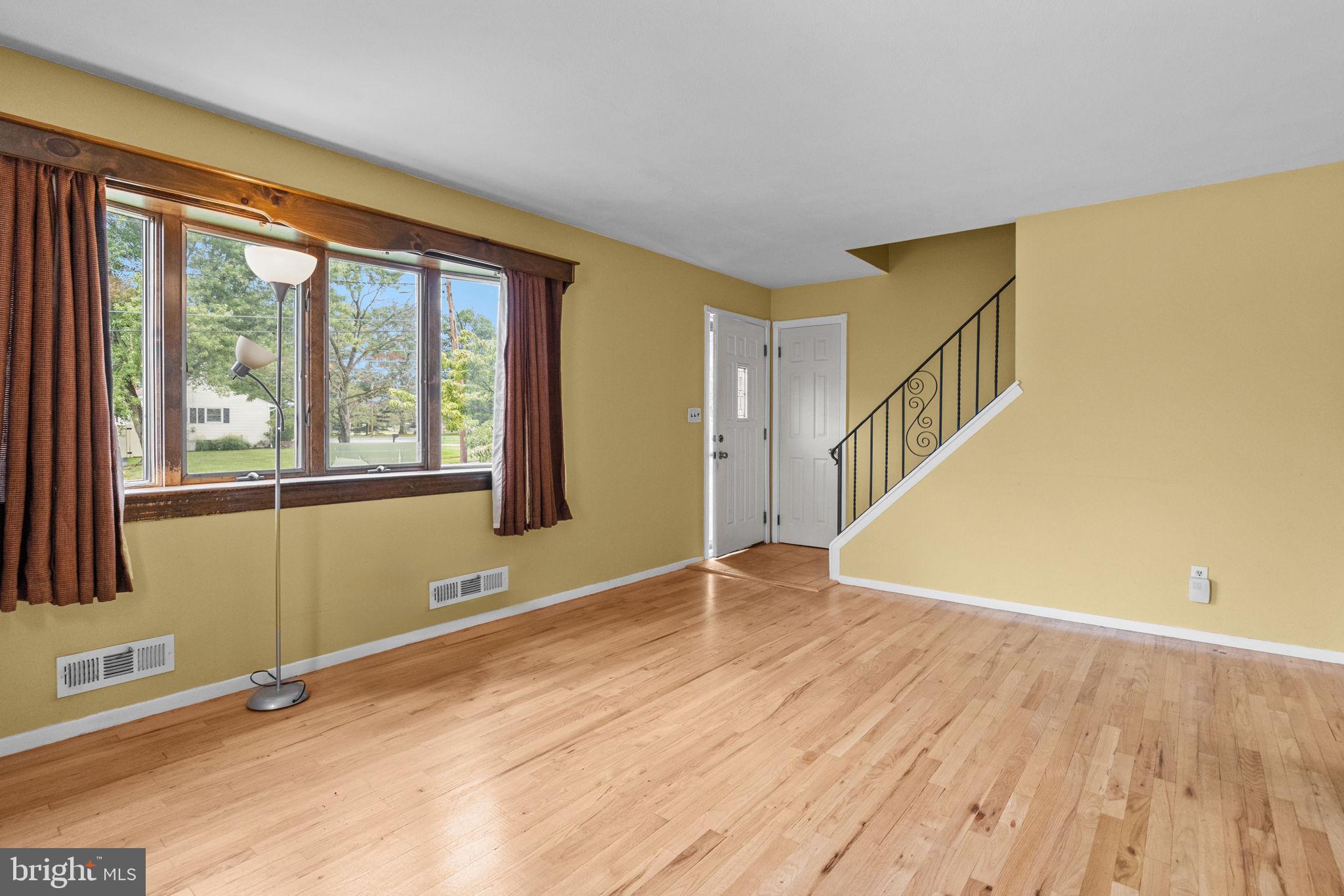 19 Blue Grass DRIVE