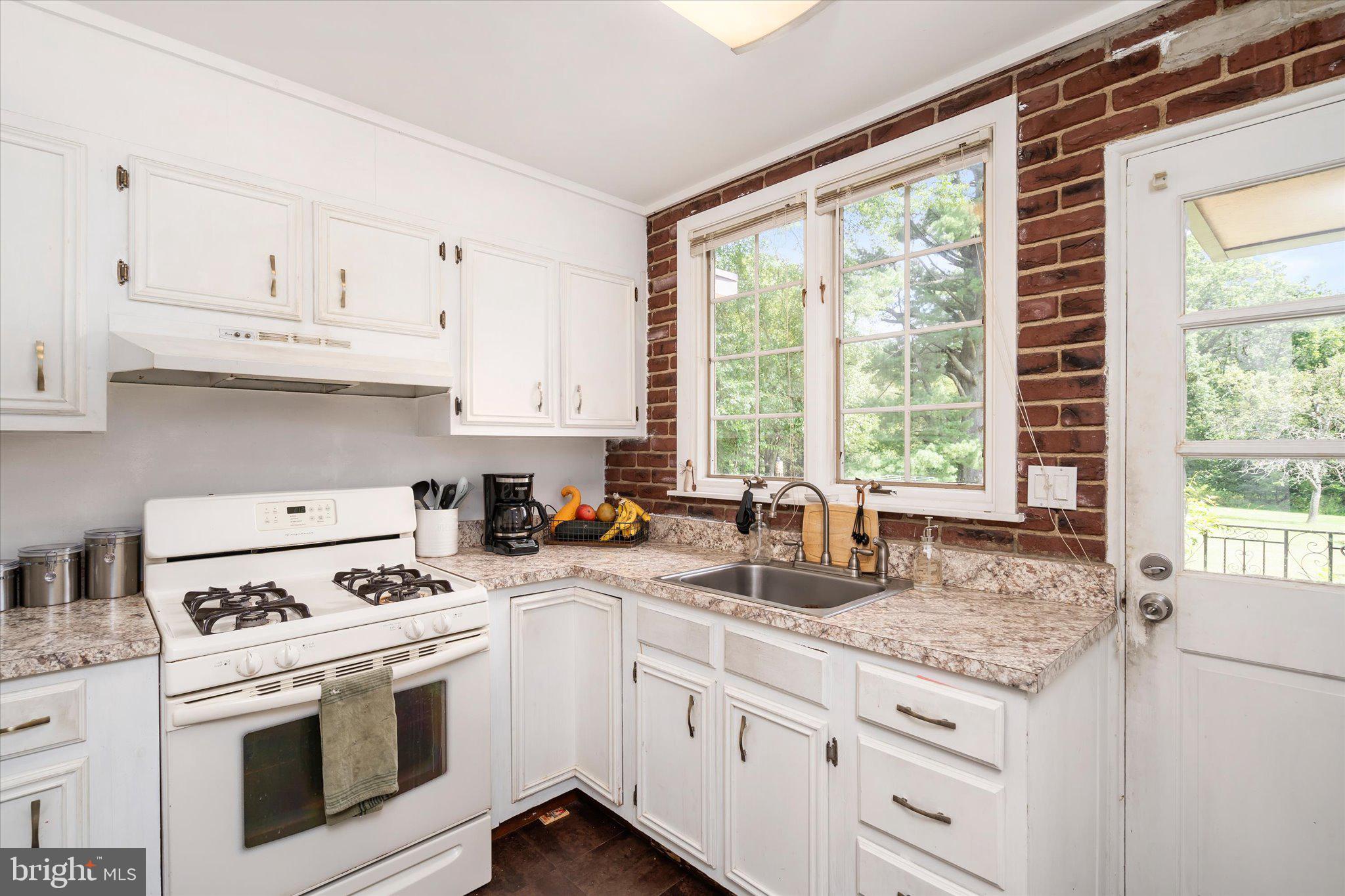 20 LINWOOD AVENUE
