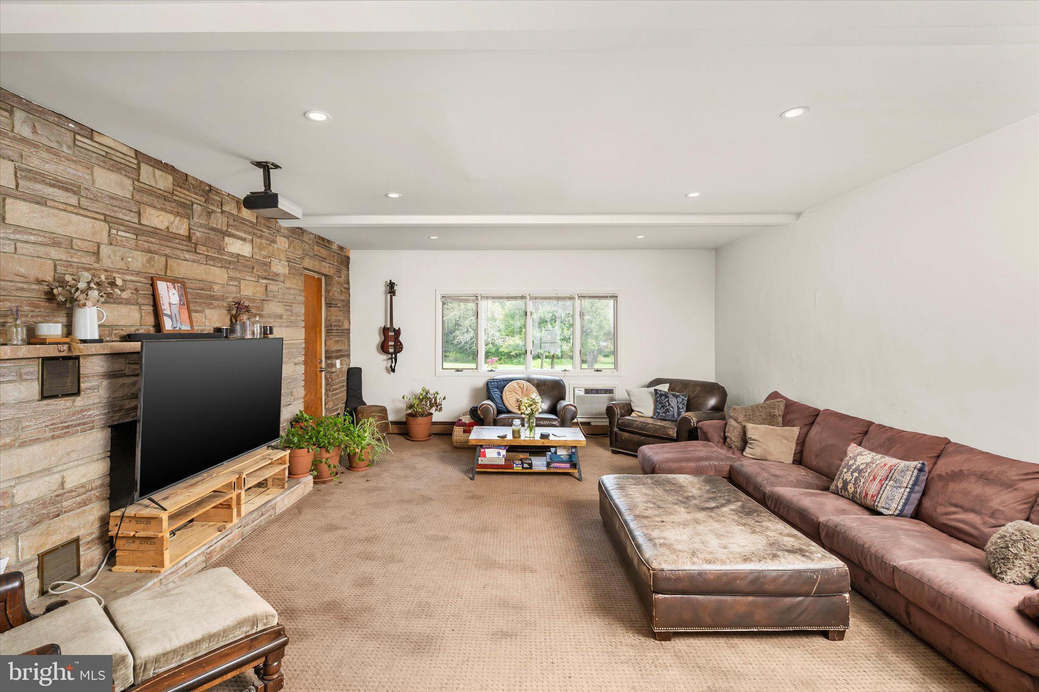 20 LINWOOD AVENUE