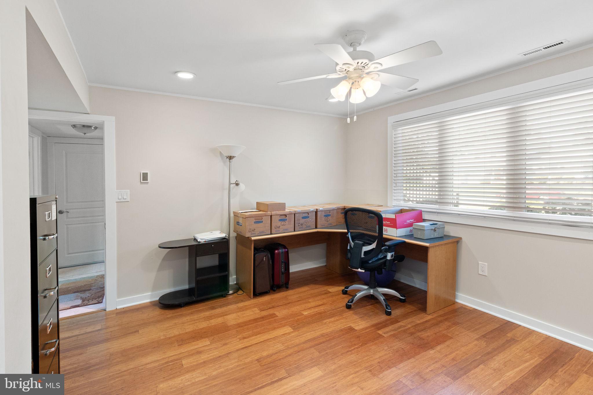 82 Deacon DRIVE