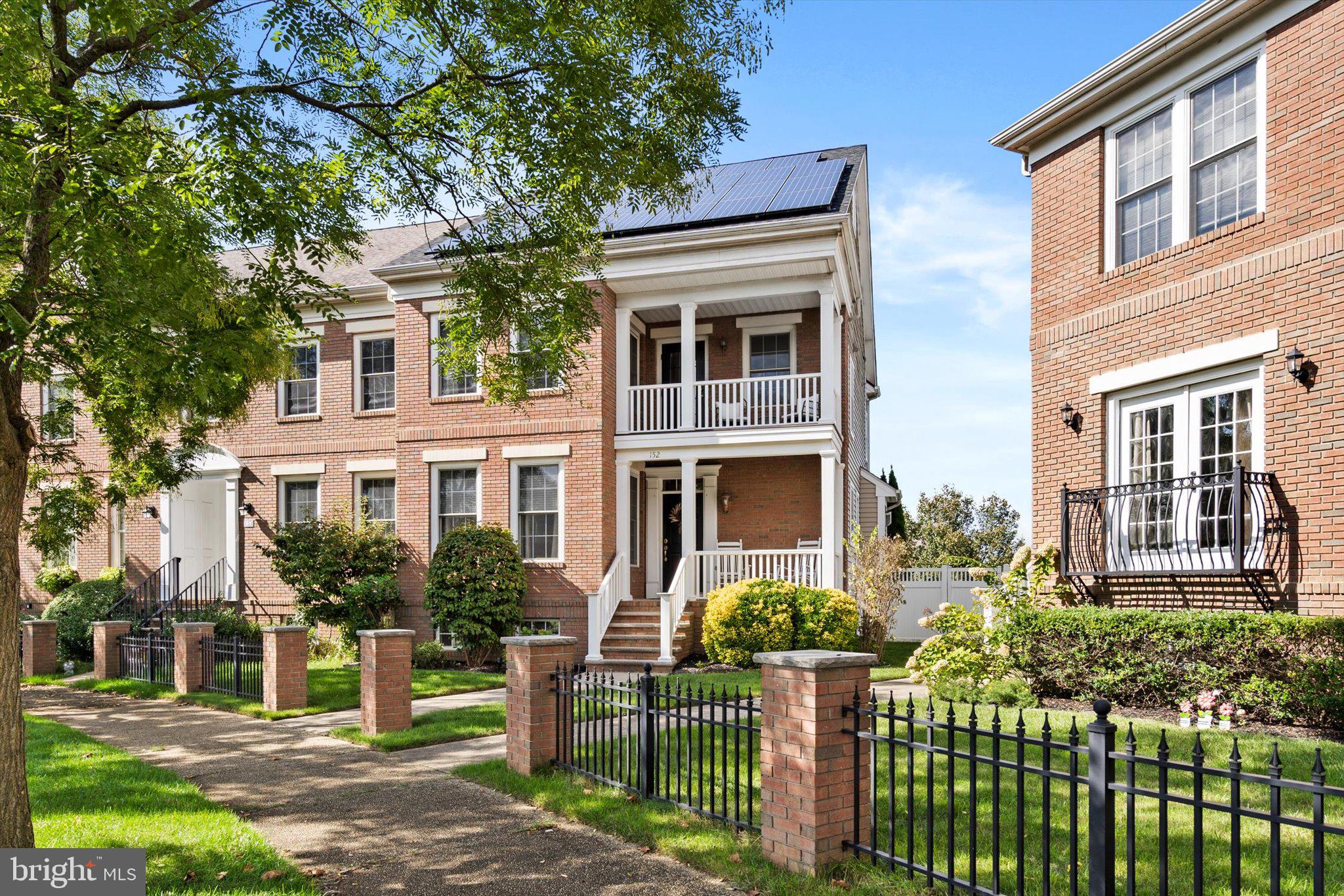 152 Burnt CREST