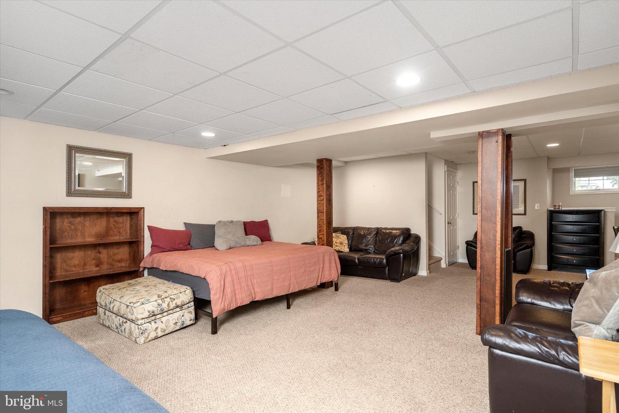 152 Burnt CREST
