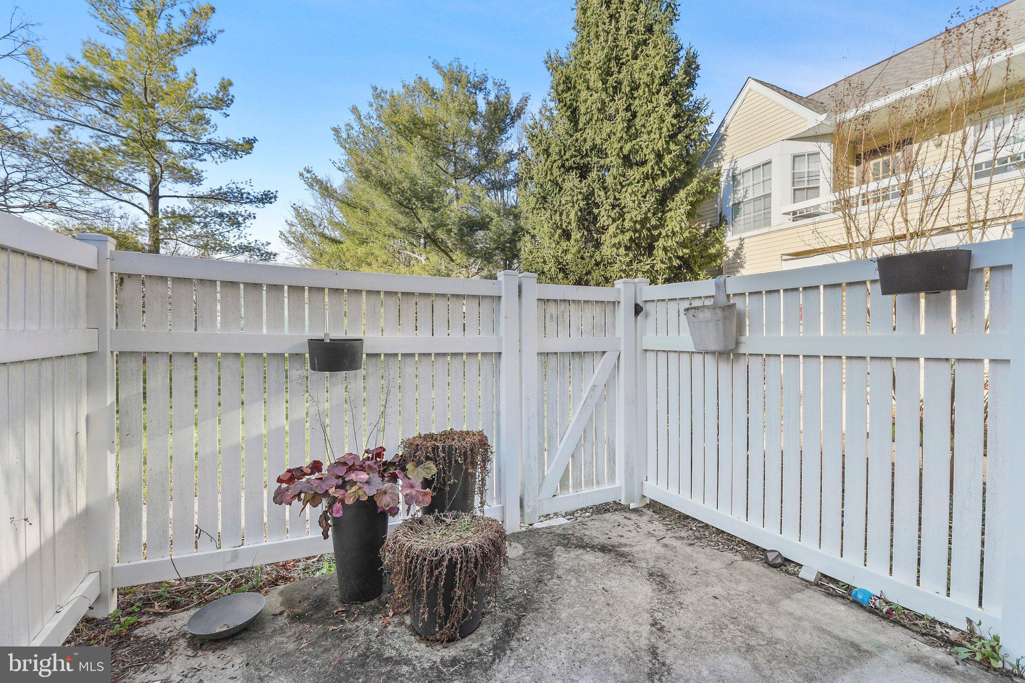 12 Powell DRIVE