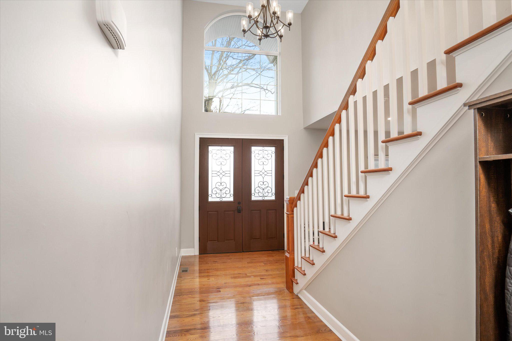 85 Hoover Ave