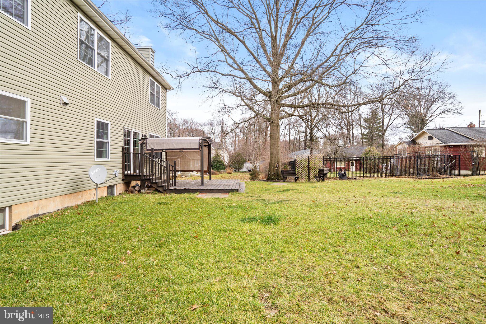 85 Hoover Ave