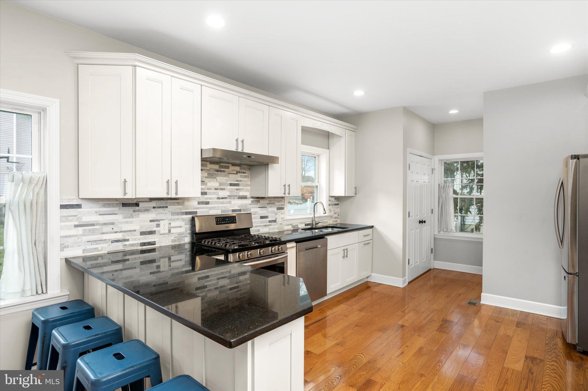 85 Hoover Ave