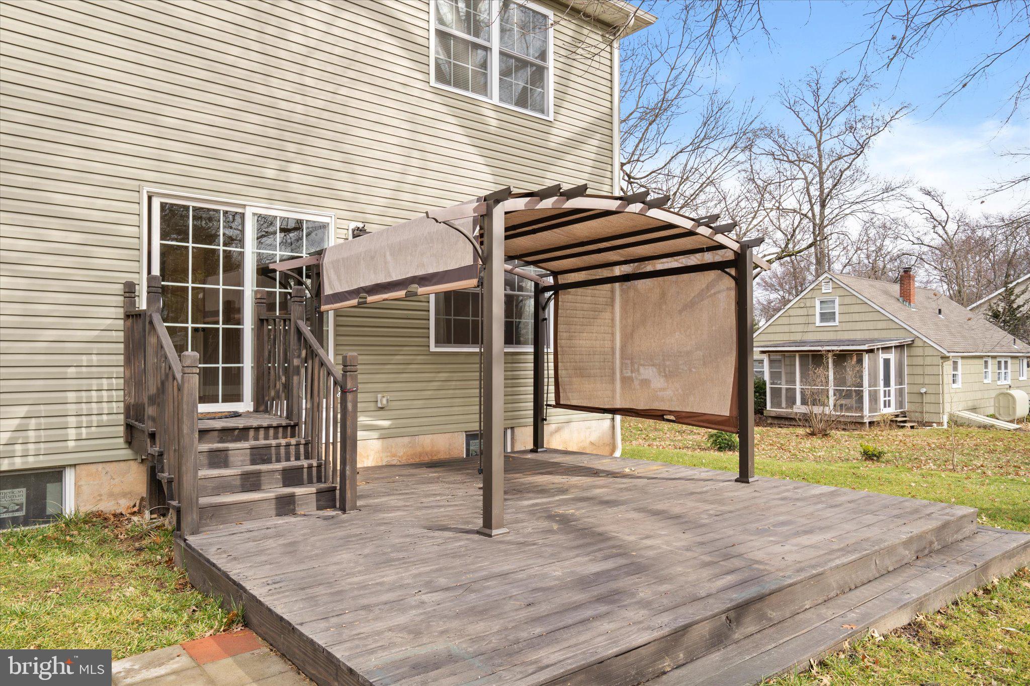 85 Hoover Ave