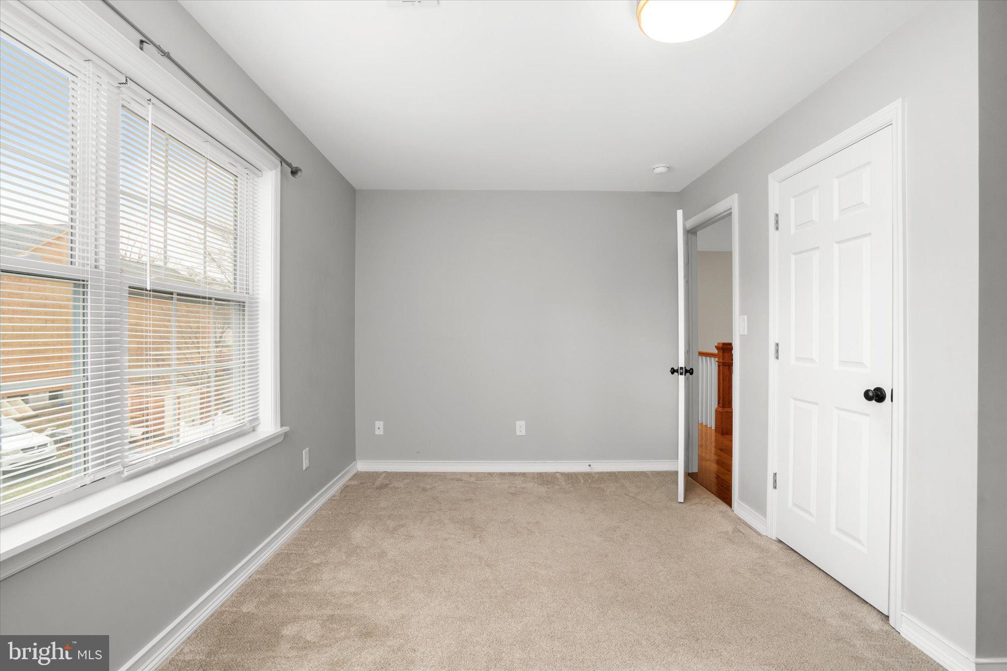 85 Hoover Ave