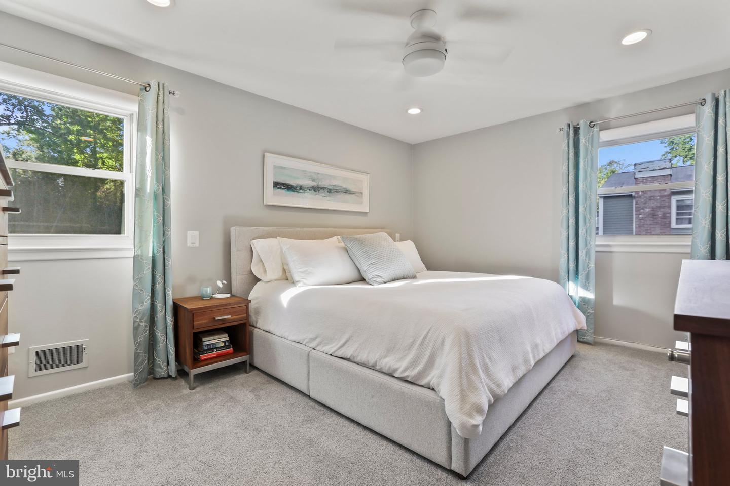 14 Hillsdale Rd
