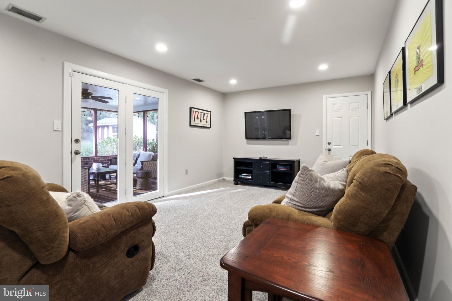 14 Hillsdale Rd