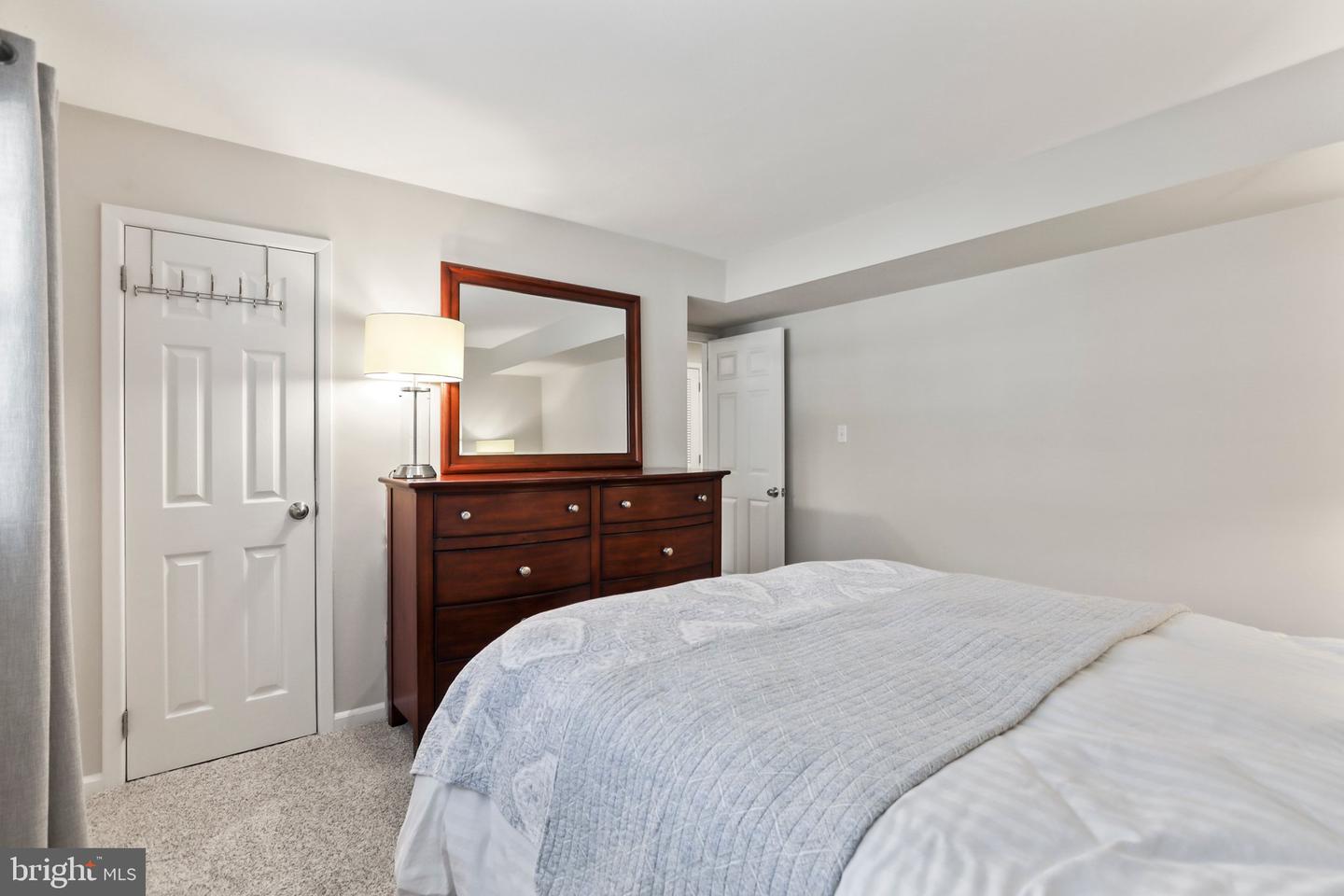 14 Hillsdale Rd