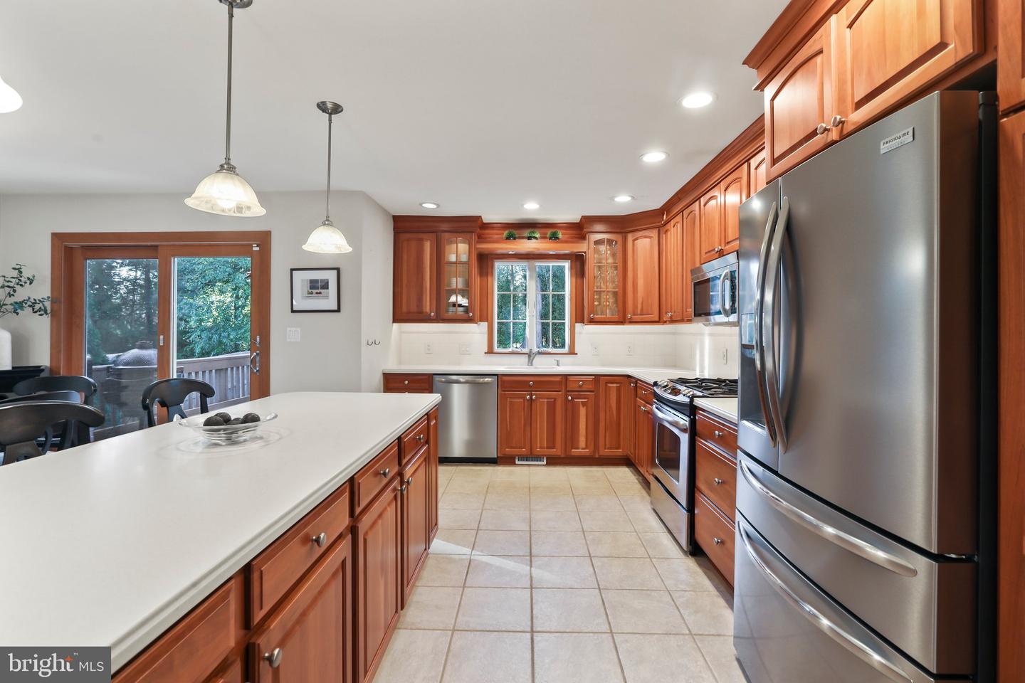 14 Hillsdale Rd