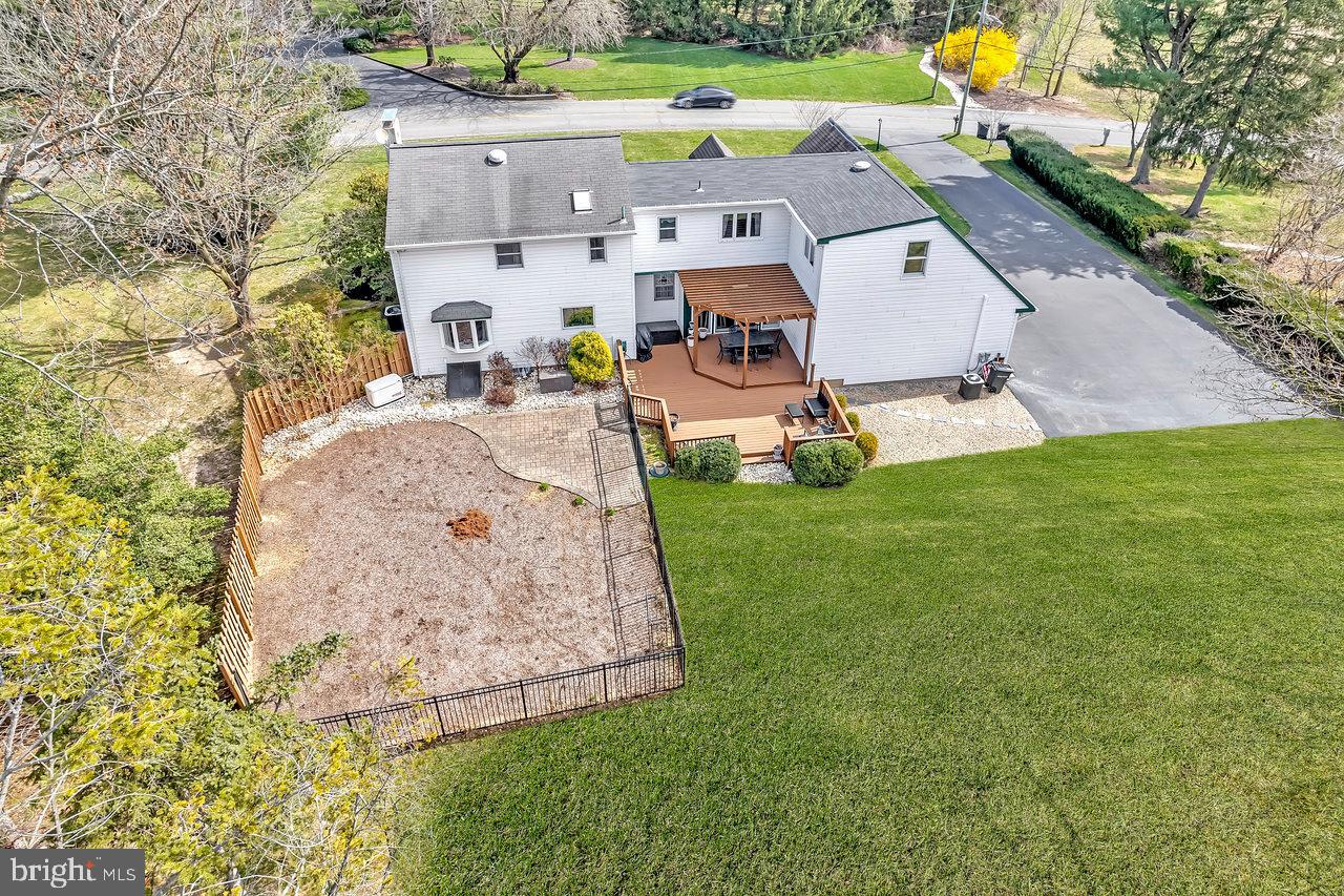 102 Conover Rd