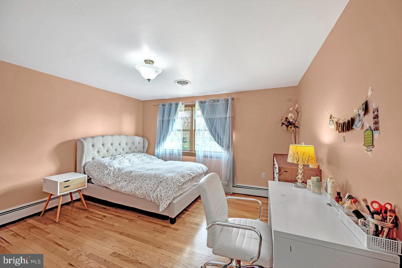 102 Conover Rd