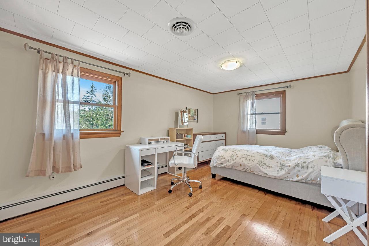 102 Conover Rd