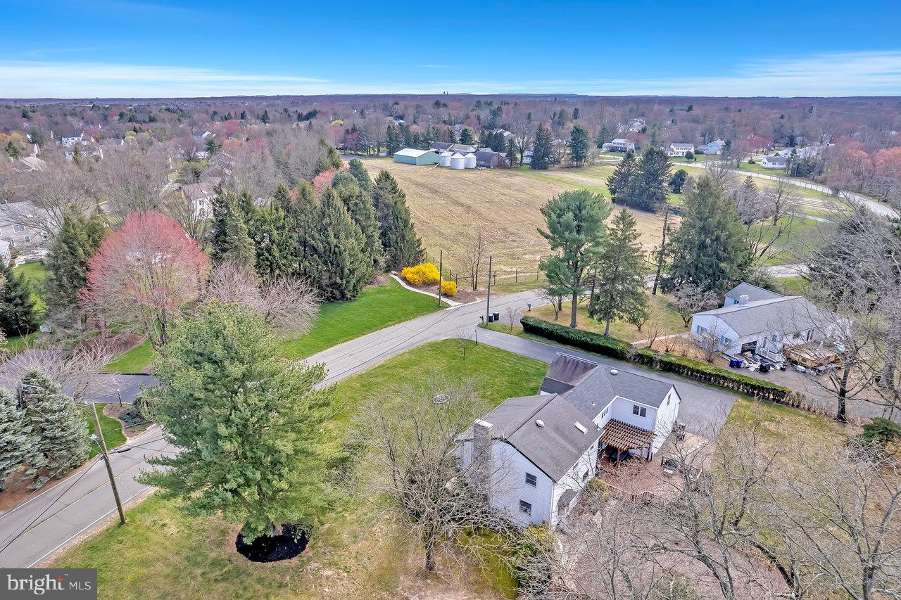 102 Conover Rd