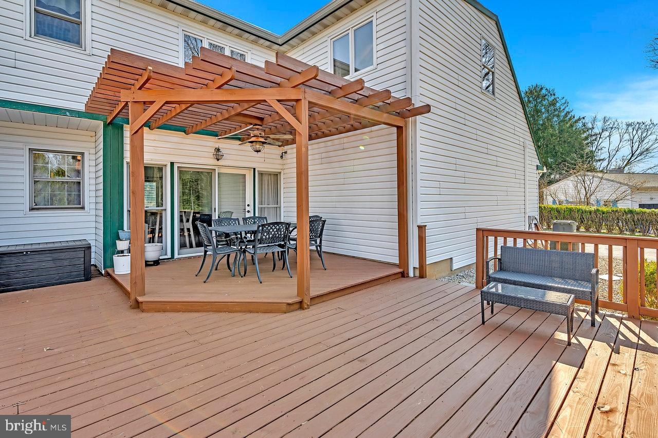 102 Conover Rd
