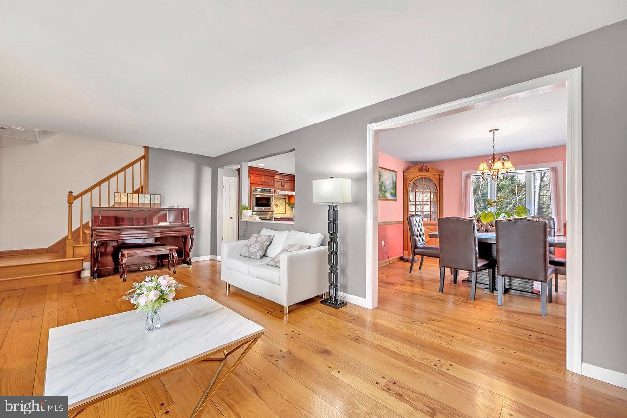 102 Conover Rd