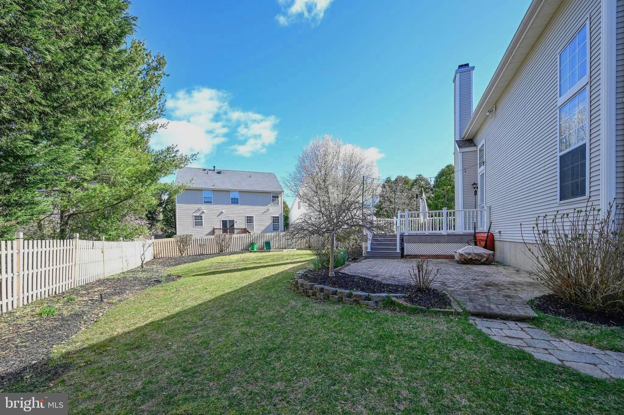 3 Eldridge Dr