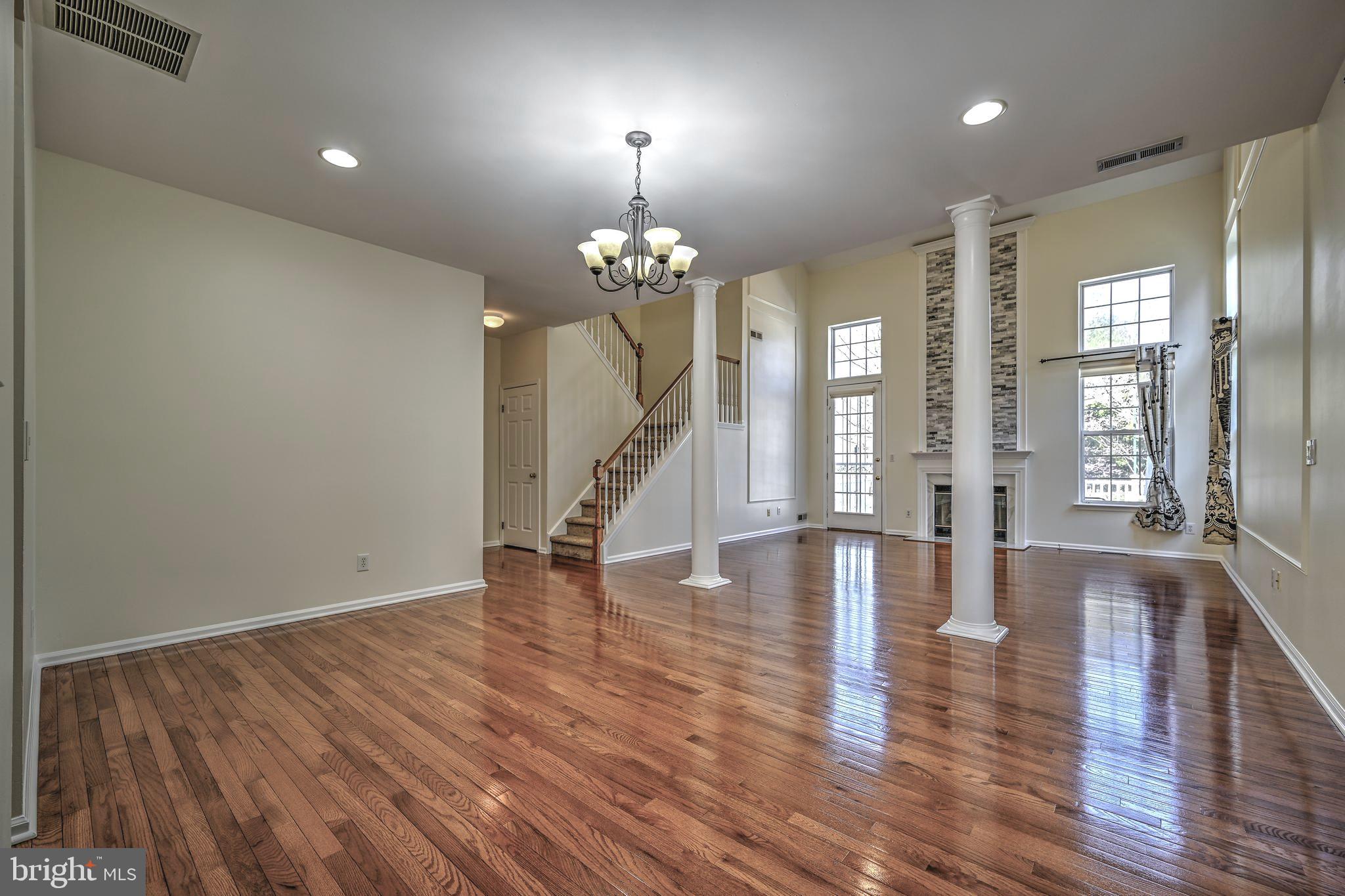 3 Eldridge Dr