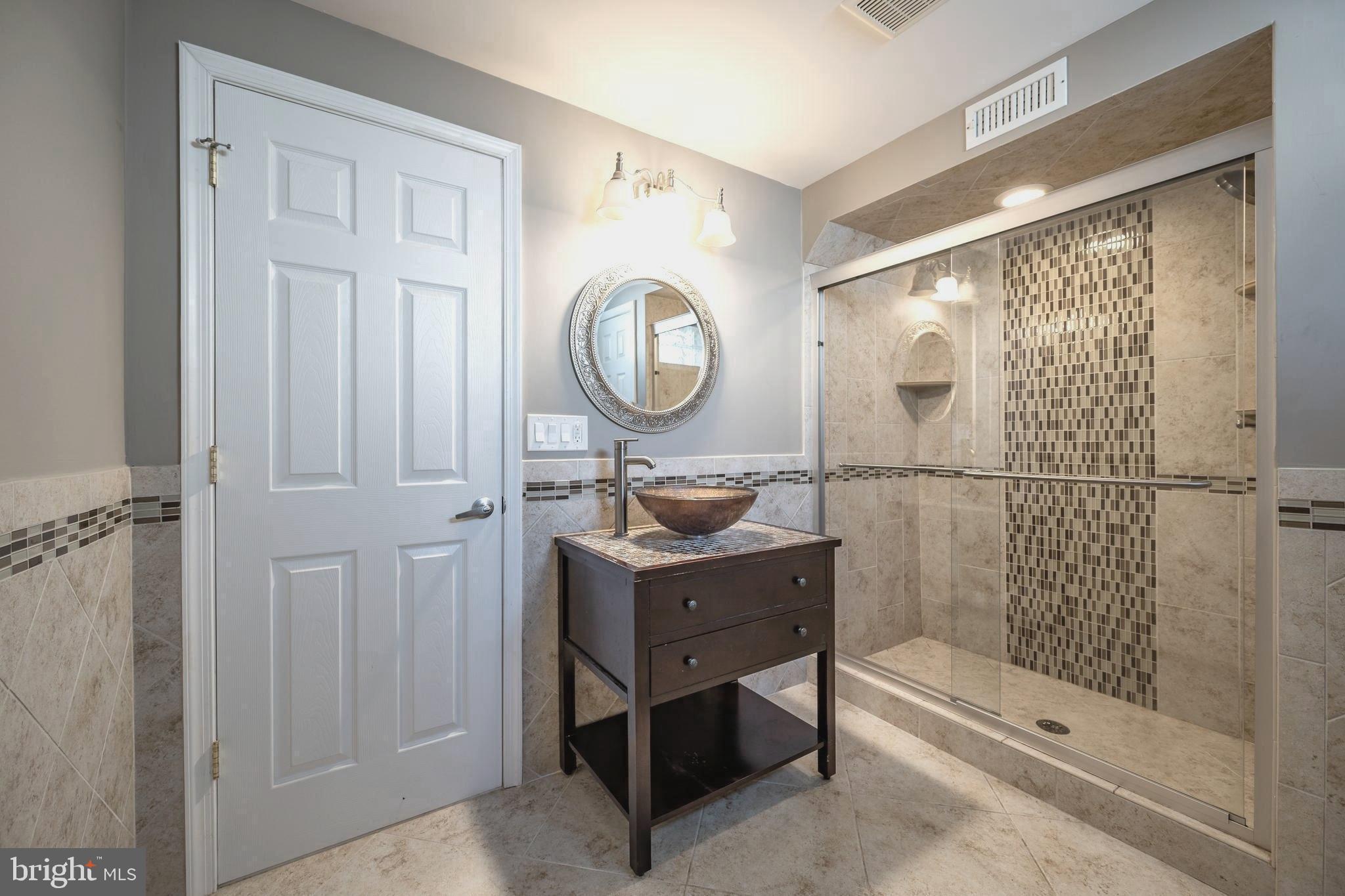 3 Eldridge Dr