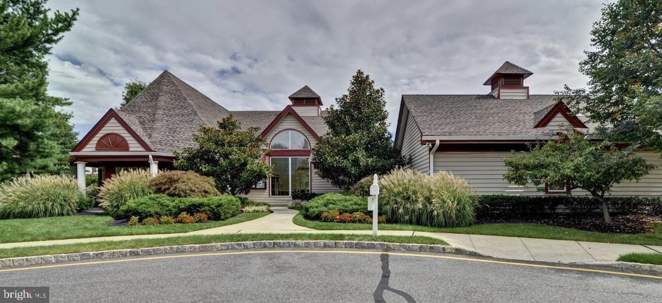 3 Eldridge Dr
