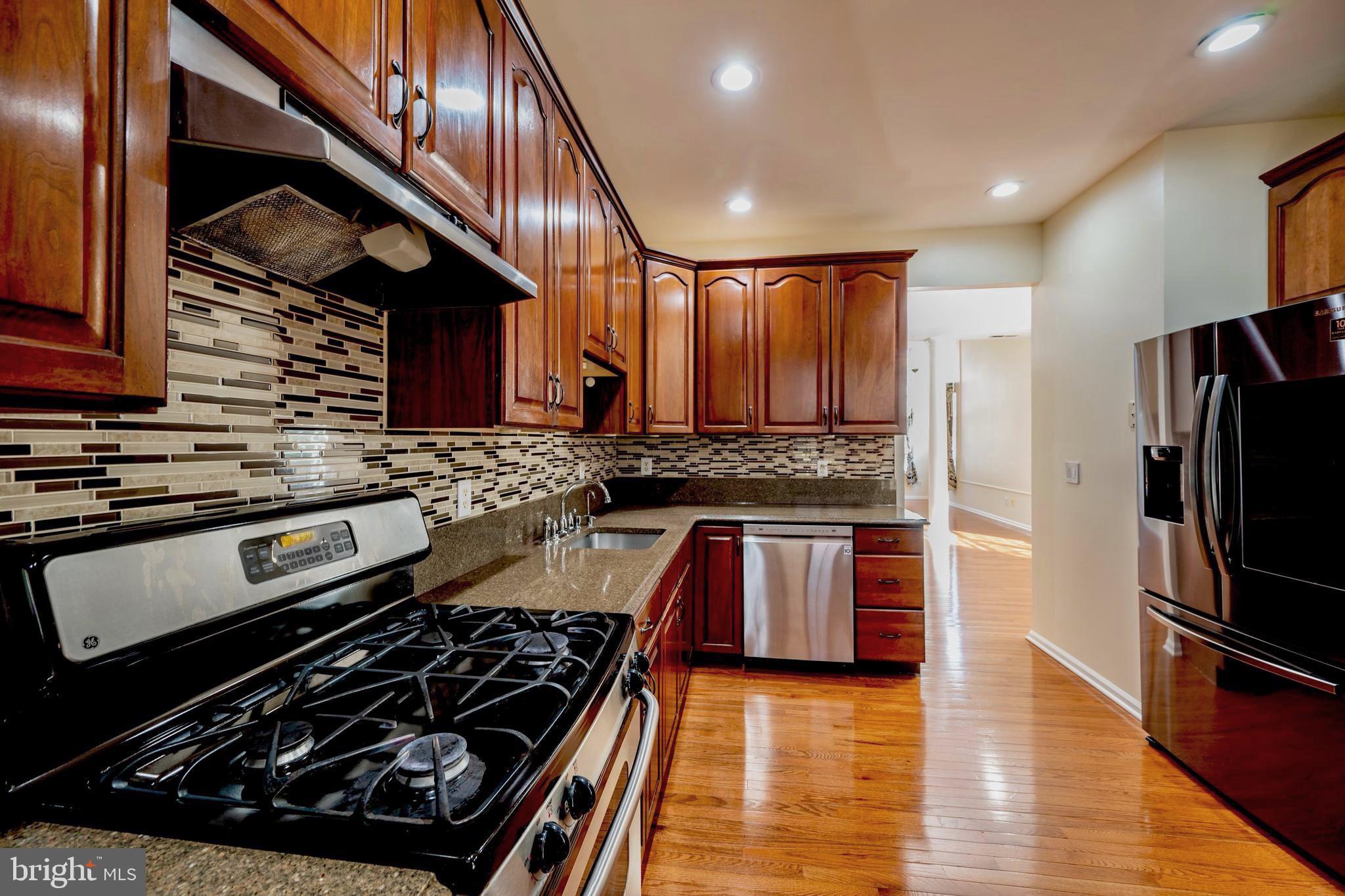 3 Eldridge Dr