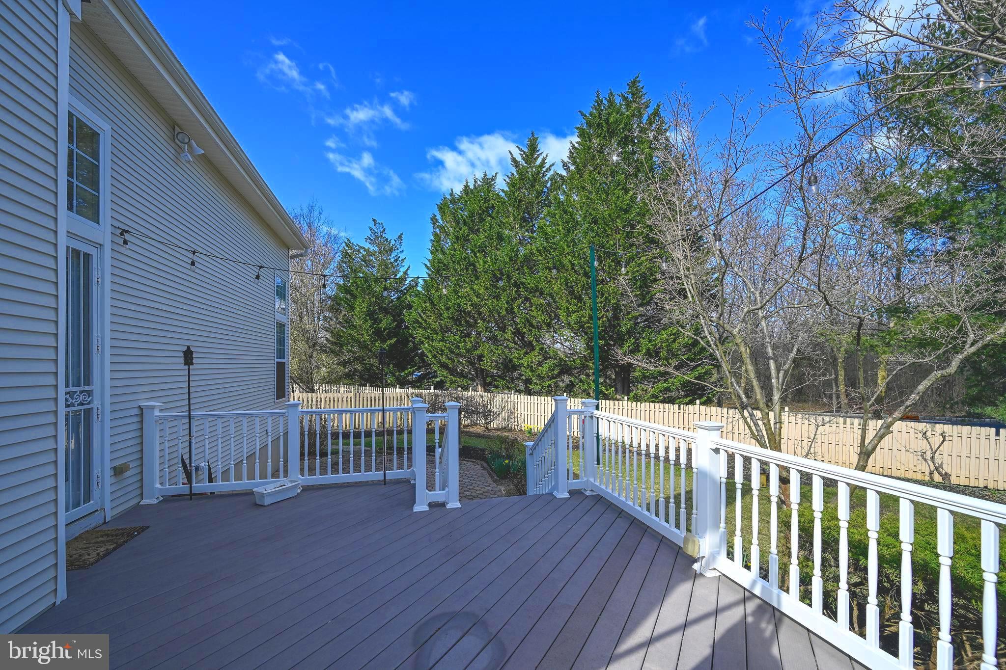 3 Eldridge Dr