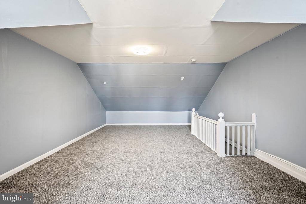 221 Rusling St