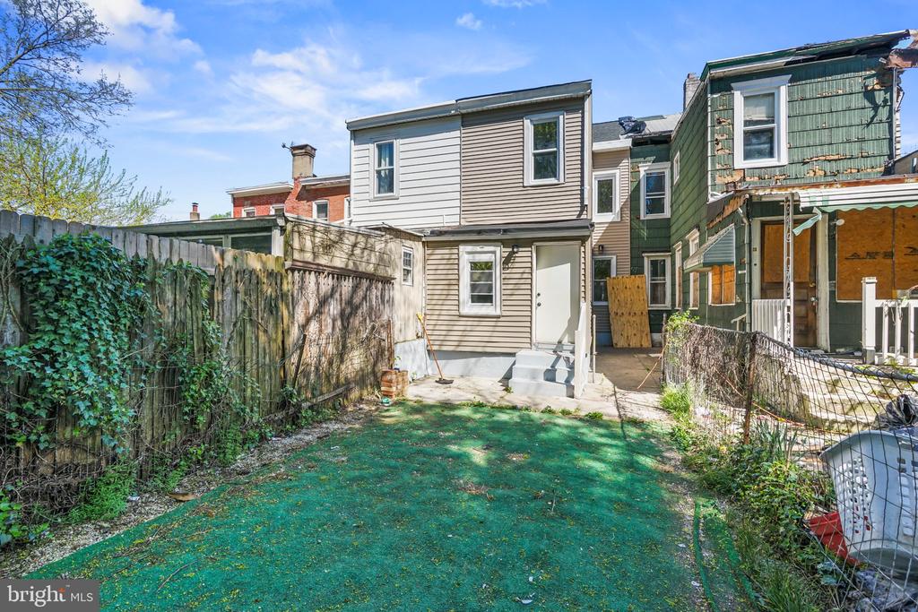 221 Rusling St