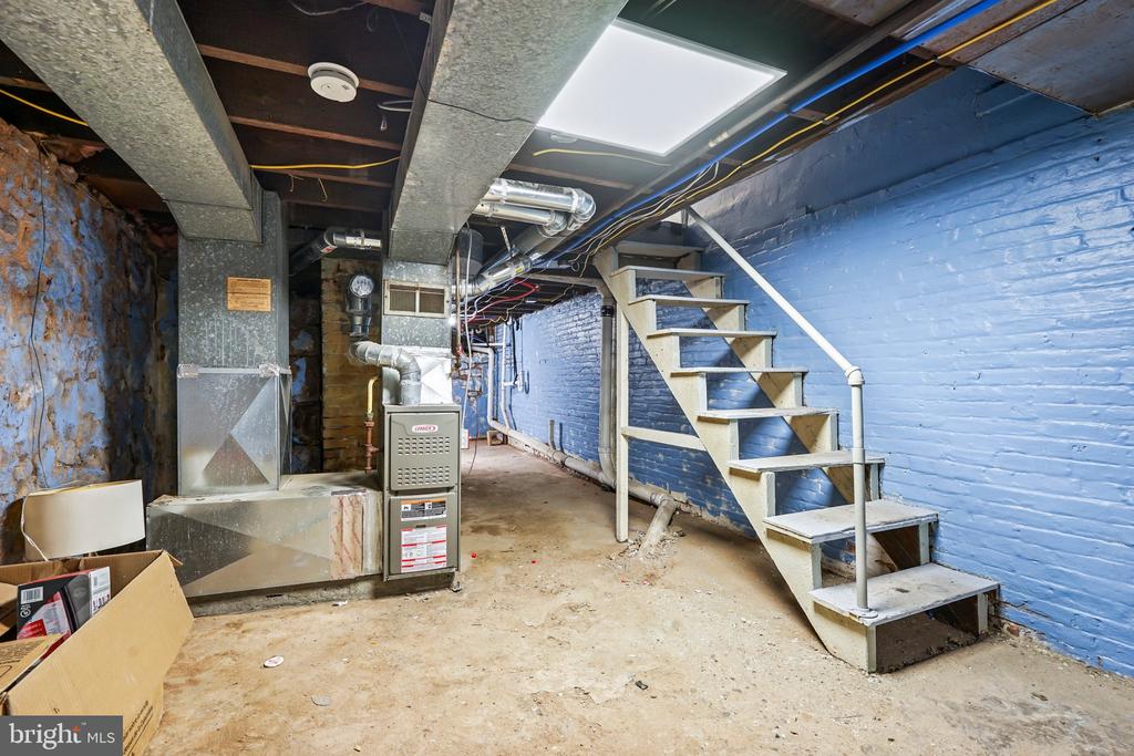 221 Rusling St