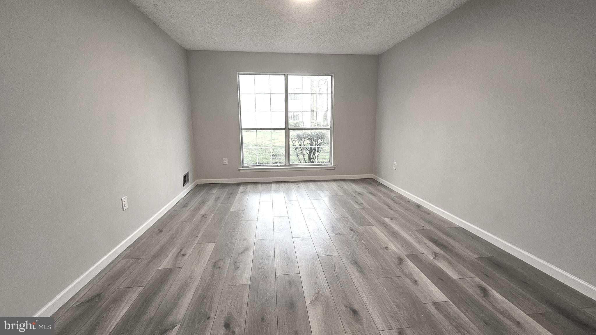 17 Juniper Way