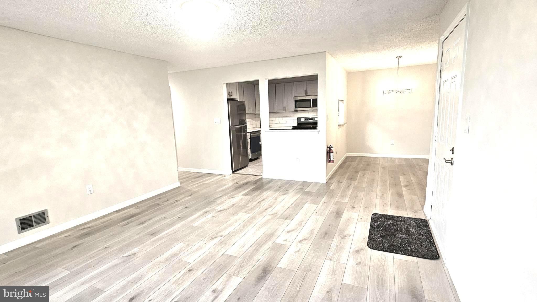 17 Juniper Way