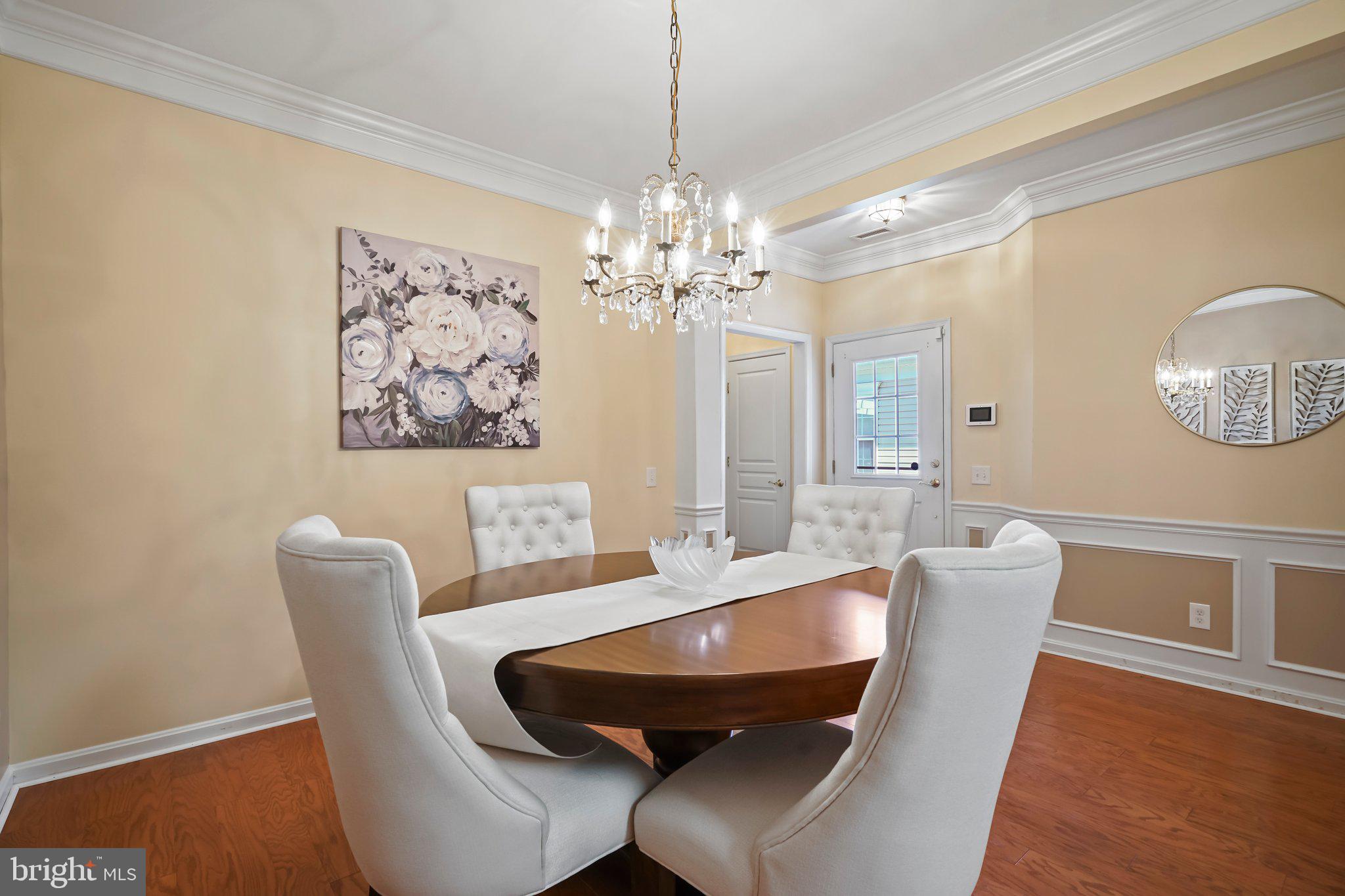 37 Falcon Ct