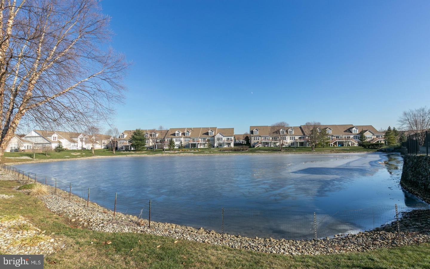 37 Falcon Ct