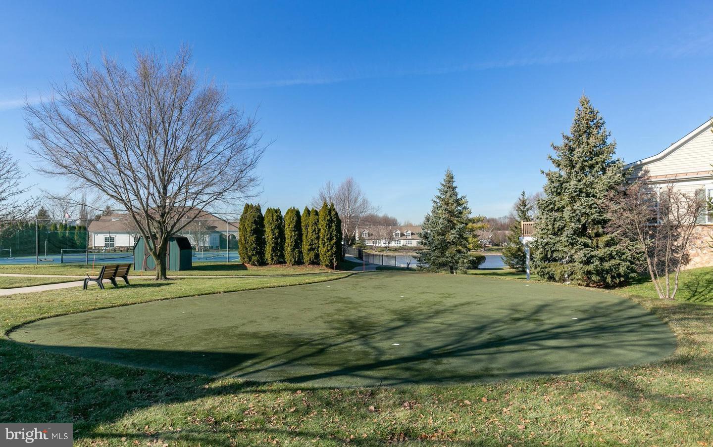 37 Falcon Ct