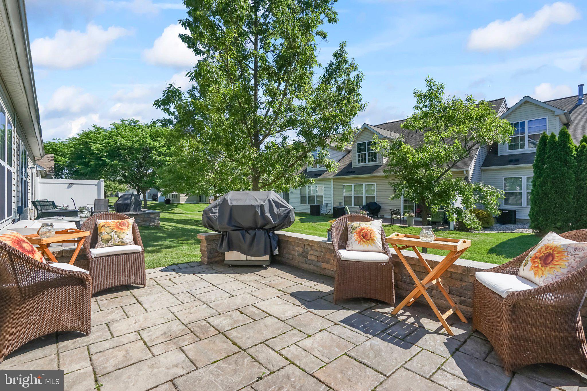37 Falcon Ct