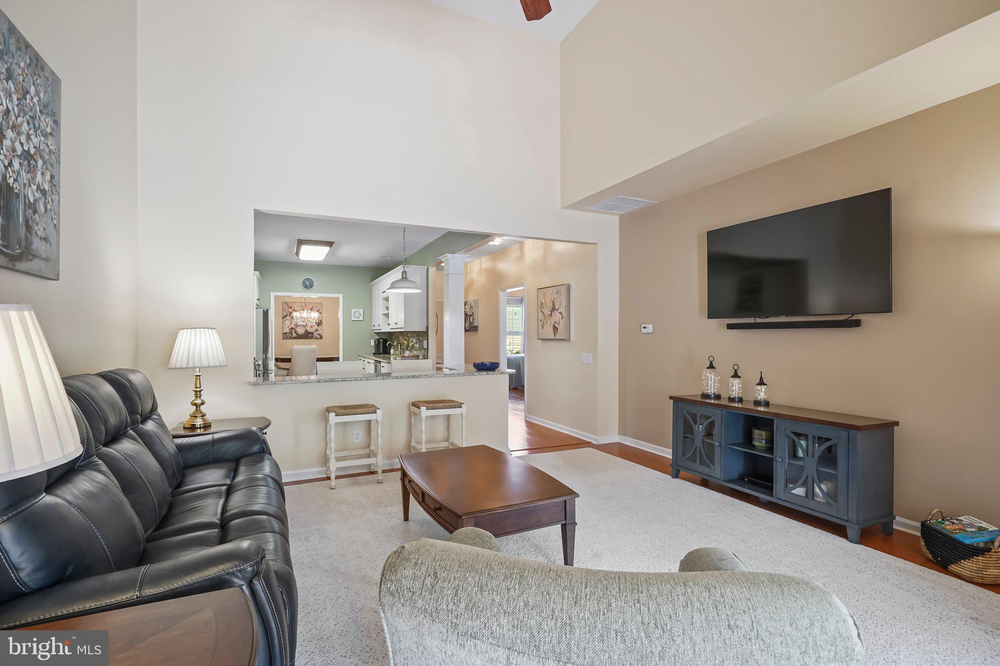 37 Falcon Ct