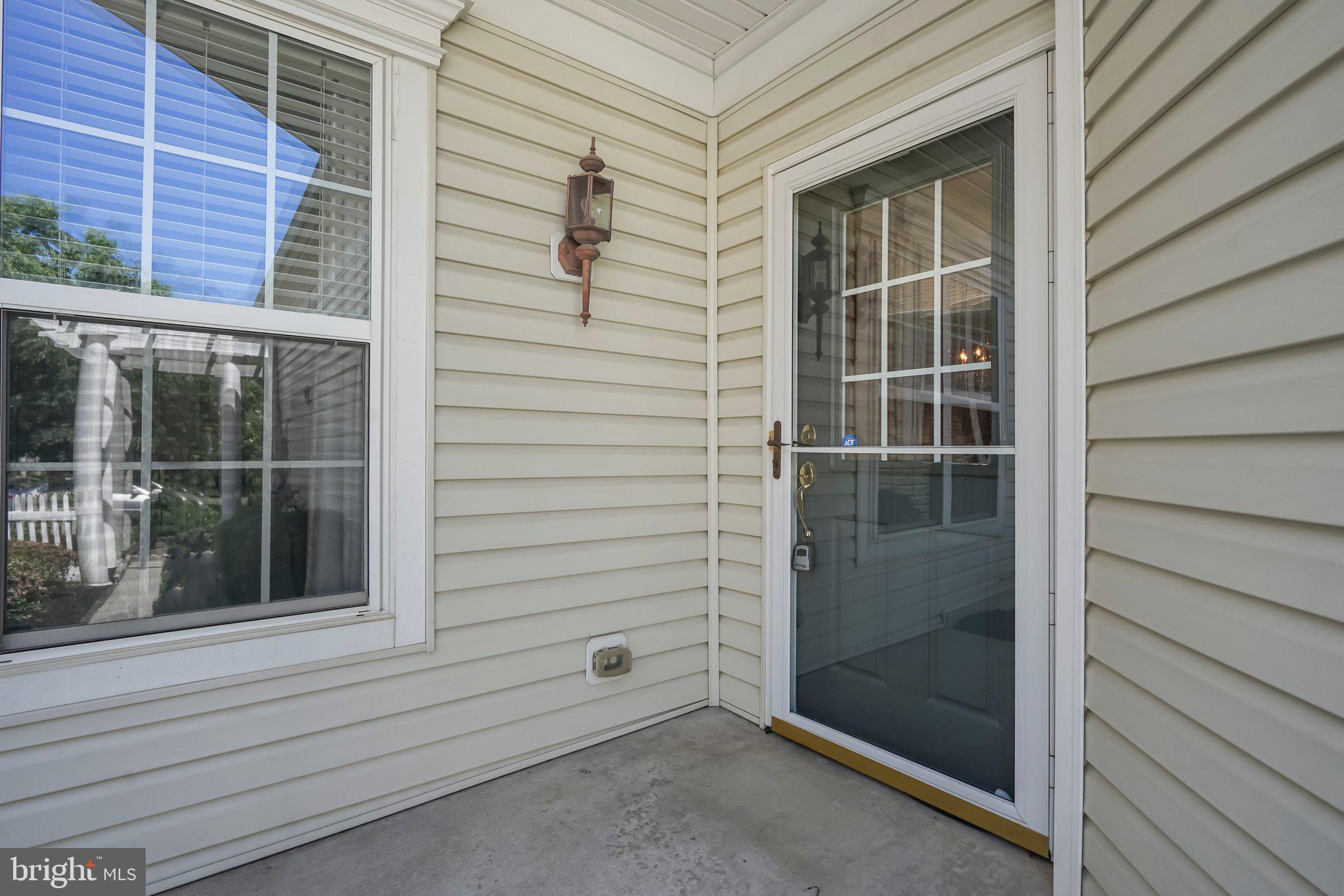 37 Falcon Ct