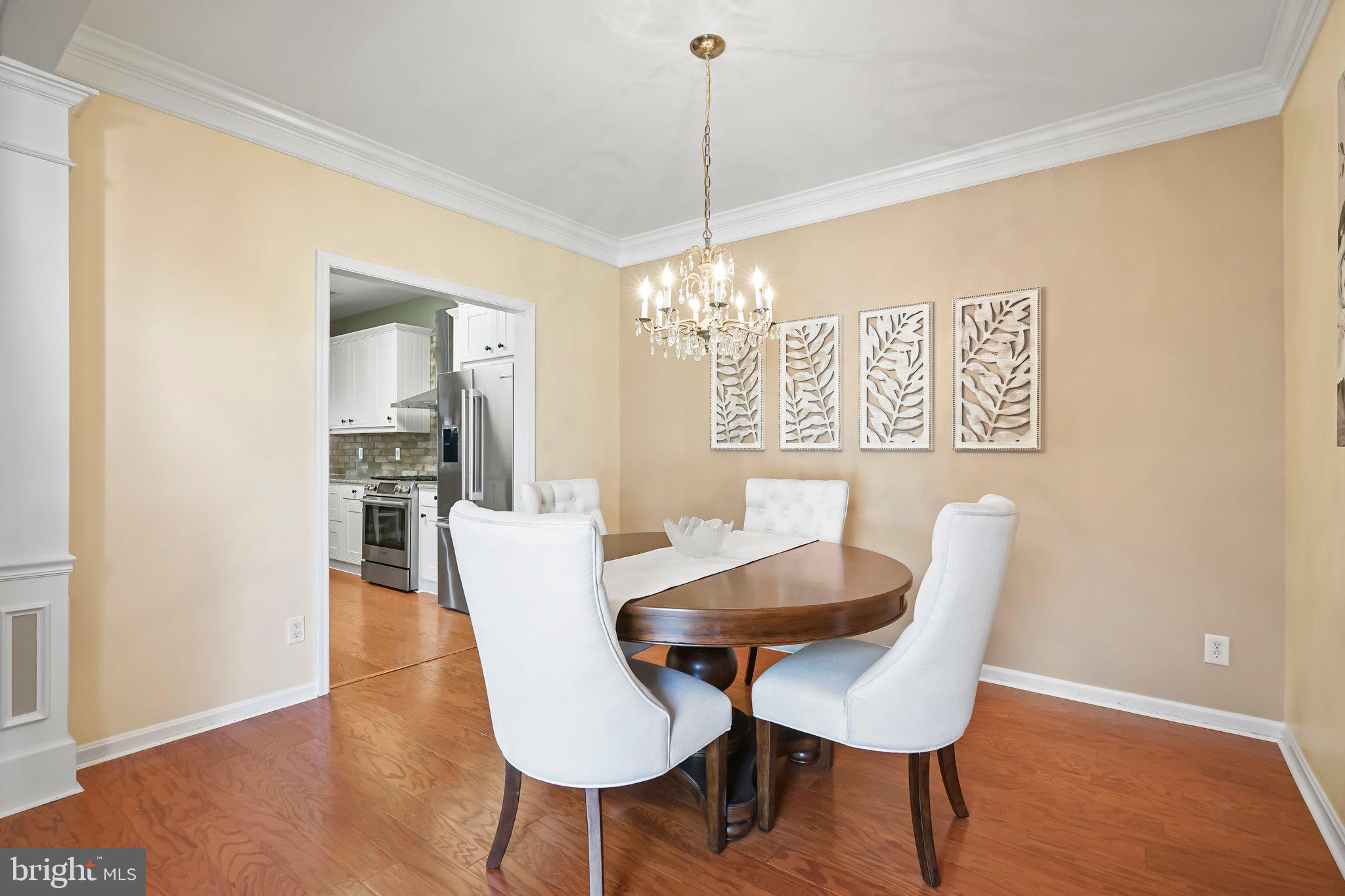 37 Falcon Ct