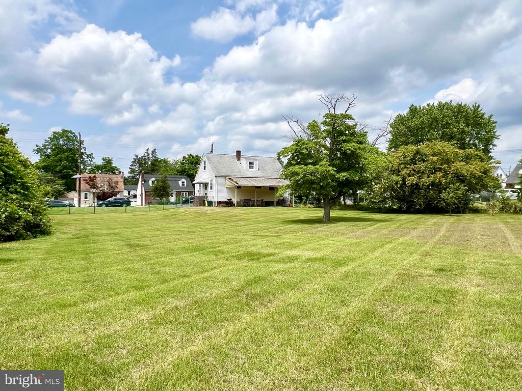 385 Miller Ave