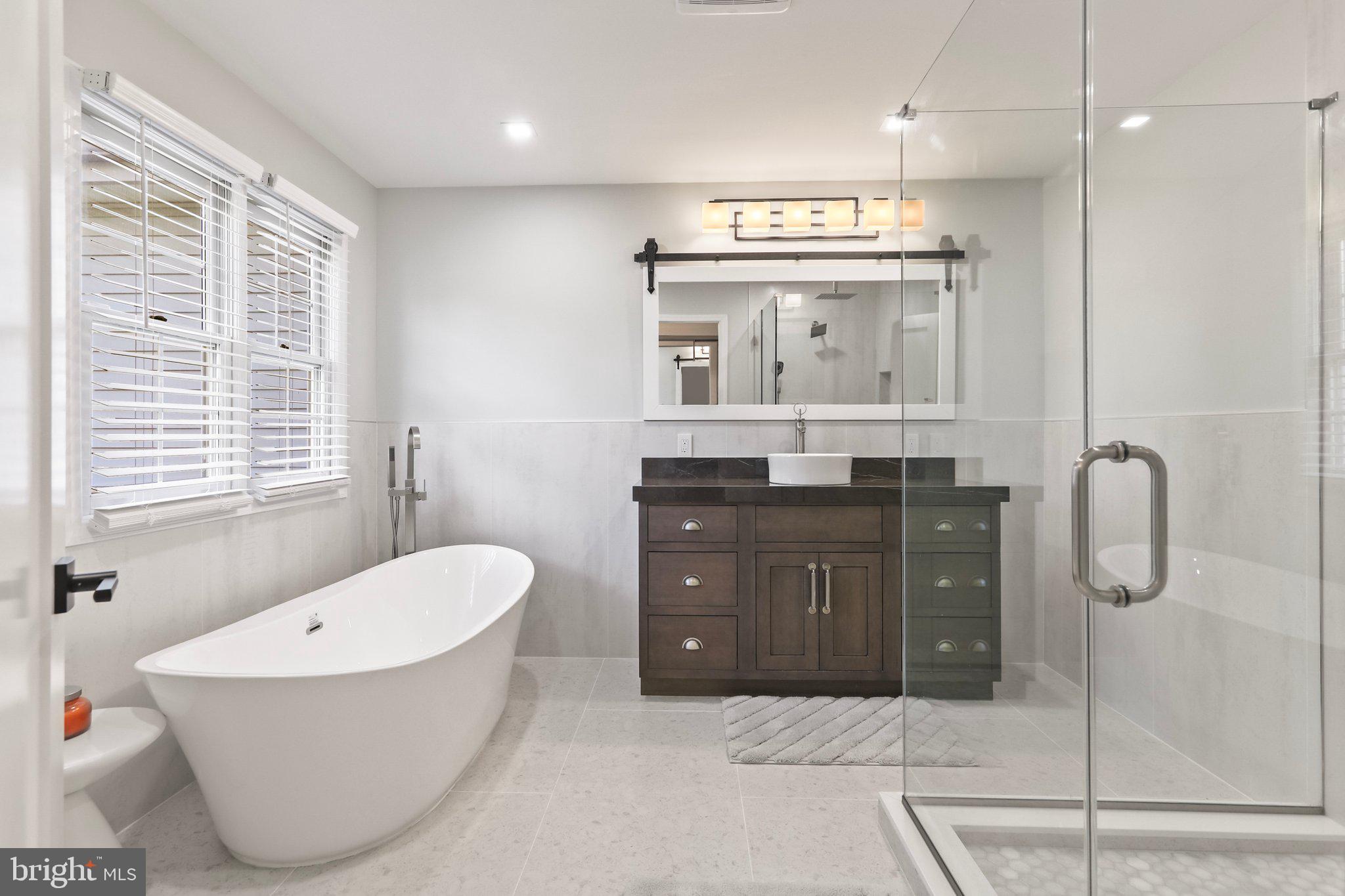 5 Glacier Dr
