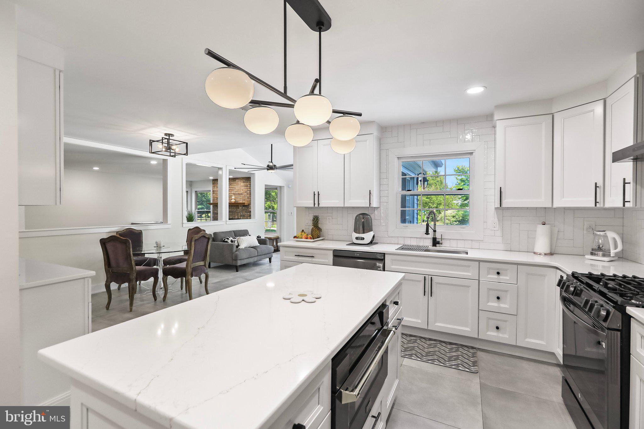 5 Glacier Dr