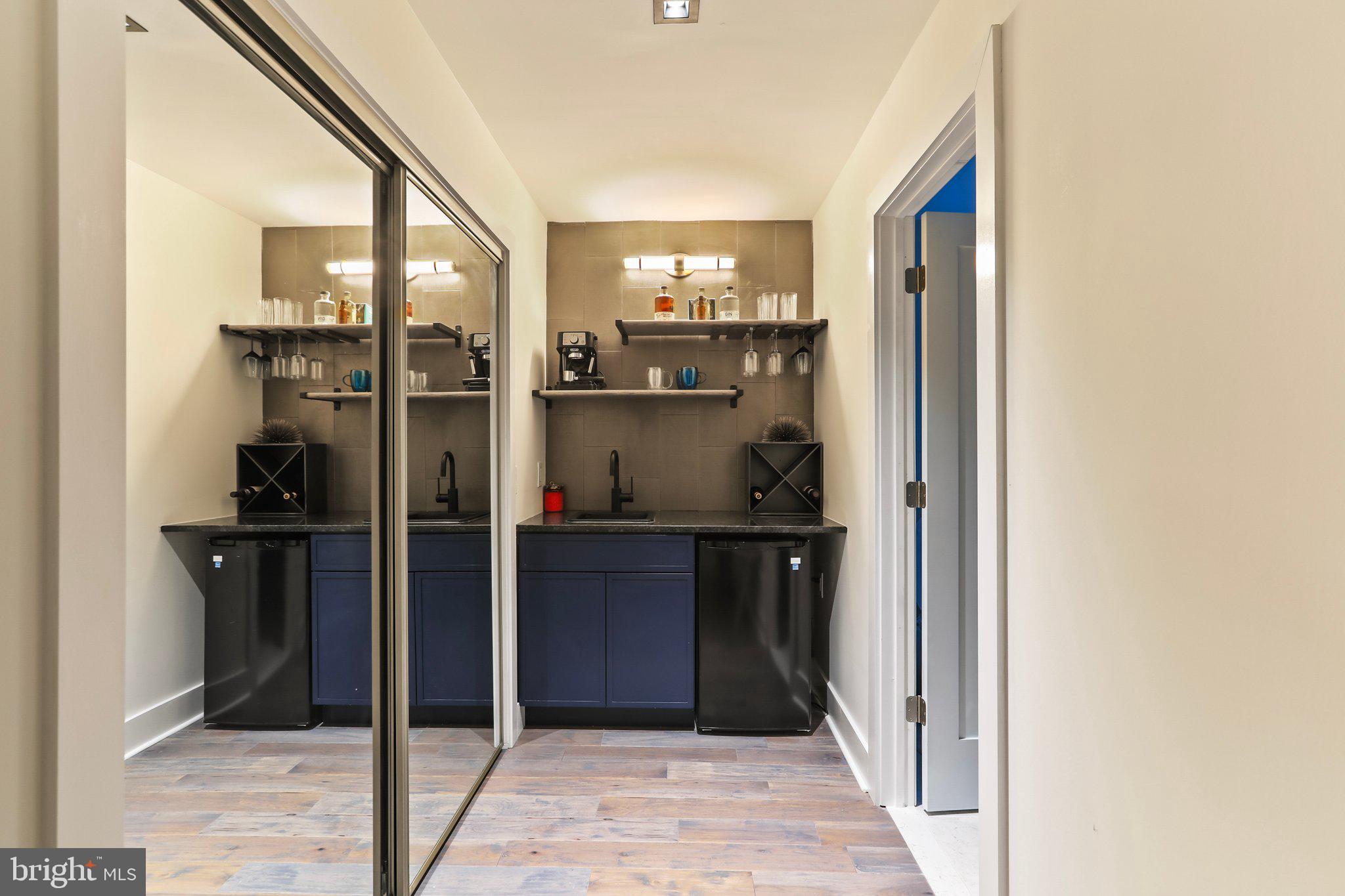 5 Glacier Dr